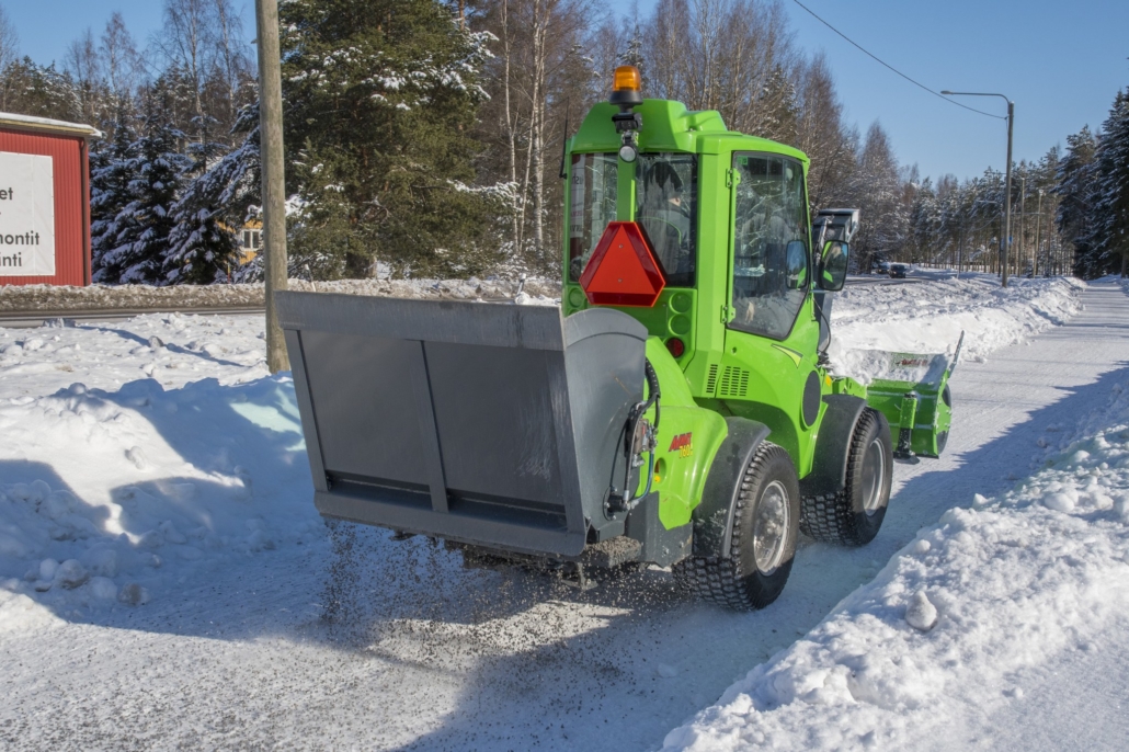 plattenstreuer-avant-winterdienst