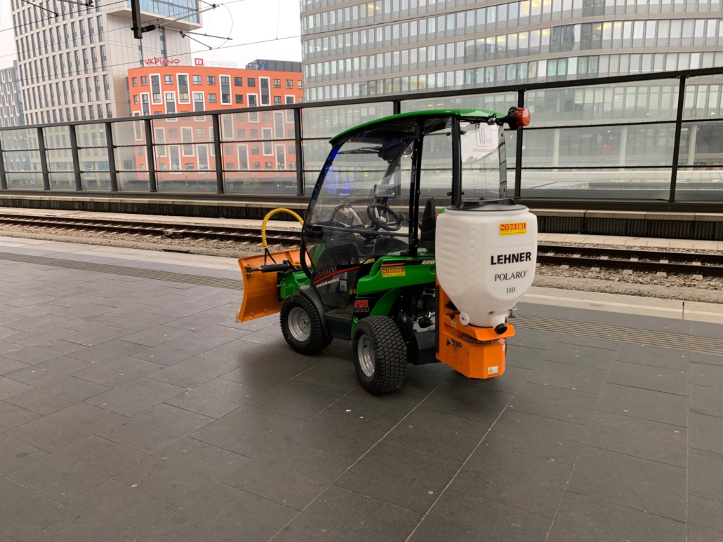 Salzstreuer Winterdienst Bahnsteig Avant klein wendig