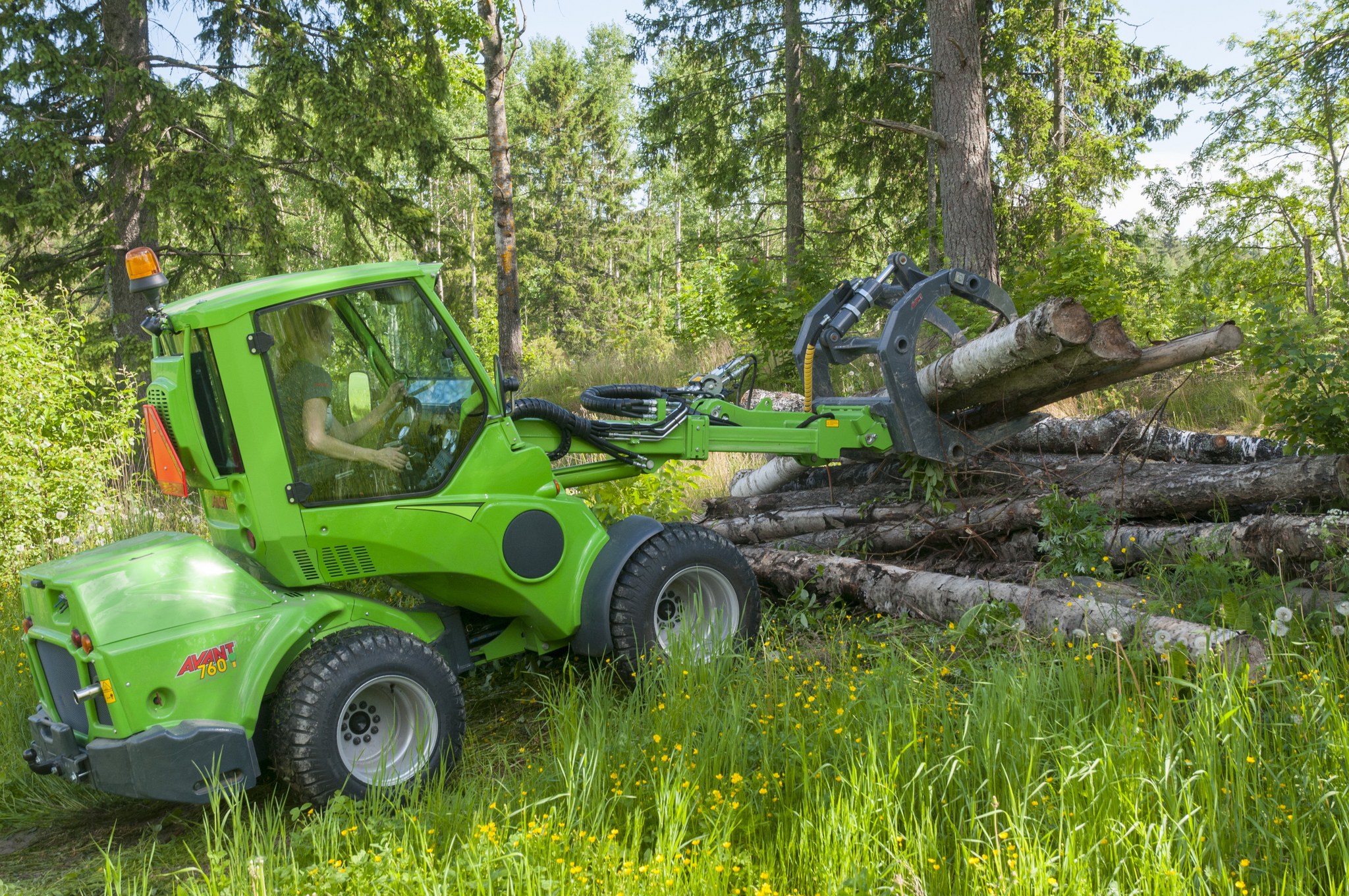 Forstzange Hoflader Radlader Anbaugerät