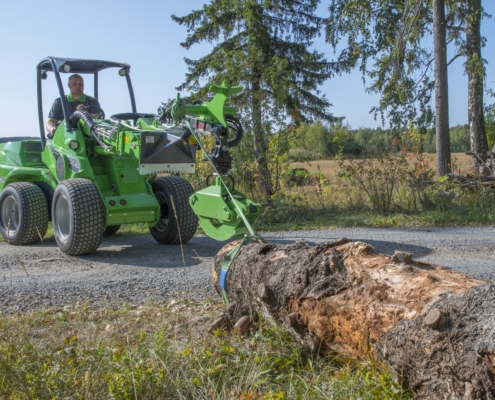 Holzrückezange Avant Anbaugerät