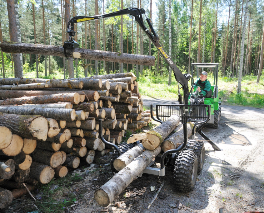 Vahva Jussi Rückewagen Forstmaschinen