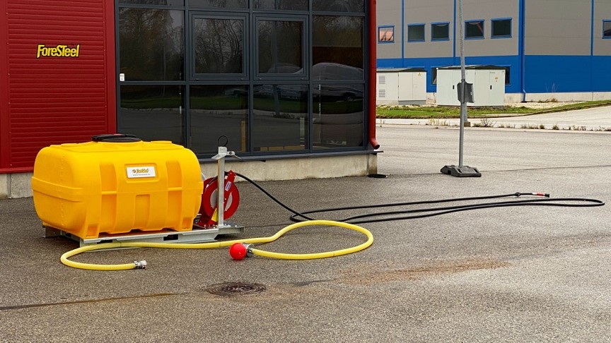 Foresteel FTW-1000 Bewässerung, Wassertank mit Schlauch