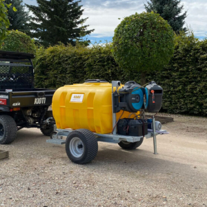Foresteel FTW-1000T, angehängt, mit Schlauchtrommel, 1000 l Wassertank
