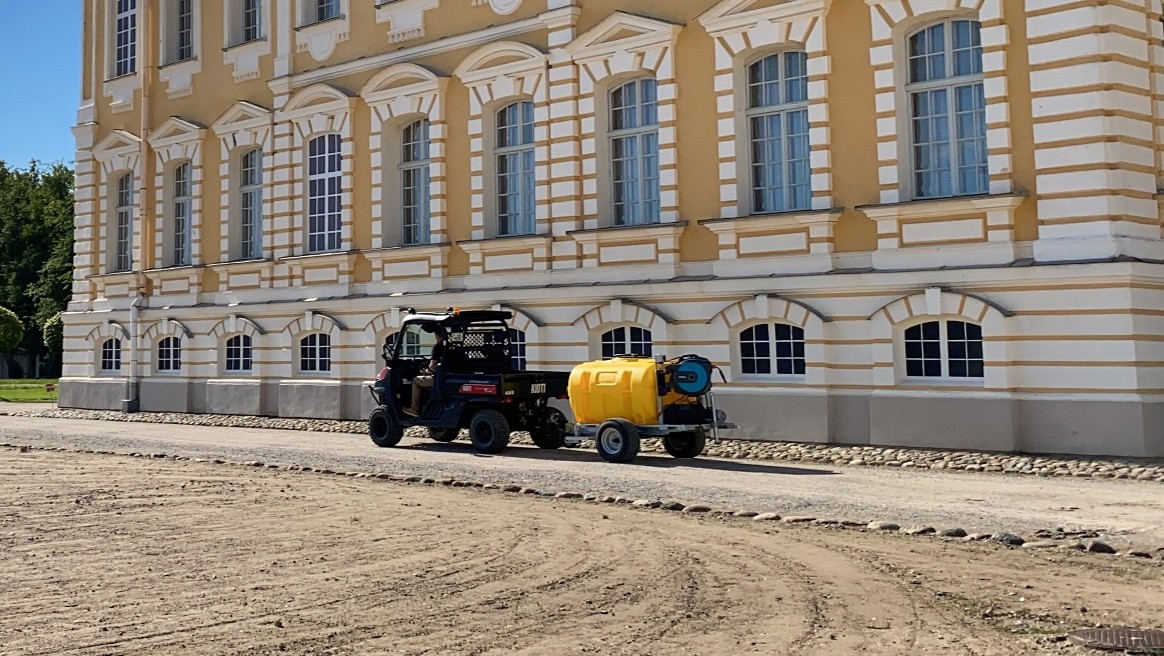 Foresteel FTW-1000T, angehängt, mit Schlauchtrommel, 1000 l Wassertank